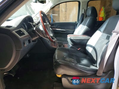 Zdjęcie 7 z 13 samochodu: 2009 CADILLAC ESCALADE ESV LUXURY VIN:1GYFK26229R200549 - miniatura