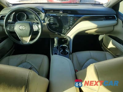 Zdjęcie 8 z 11 samochodu: 2018 TOYOTA CAMRY HYBRID XLE VIN:4T1B21HK1JU004420 - miniatura