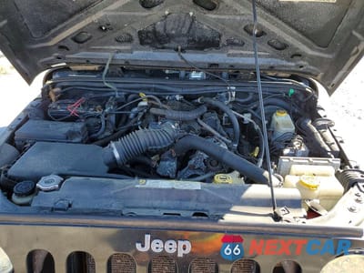 Zdjęcie 12 z 12 samochodu: 2008 JEEP WRANGLER X VIN:1J4FA241X8L516781 - miniatura