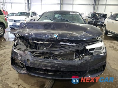 Piąte zdjęcie samochodu w środku: 2018 BMW 540 XI VIN:WBAJE7C5XJWC56568 - miniatura