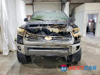 Piąte zdjęcie samochodu w środku: 2018 TOYOTA TUNDRA 1794 EDITION VIN:5TFAY5F13JX704695 - miniatura