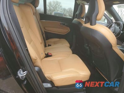 Zdjęcie 11 z 12 samochodu: 2021 VOLVO XC90 T6 INSCRIPTION VIN:YV4A22PL6M1698816 - miniatura