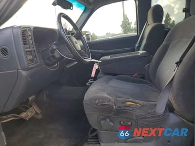 Zdjęcie 7 z 12 samochodu: 2001 CHEVROLET SILVERADO K1500 VIN:1GCEK19T41E129463 - miniatura
