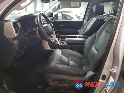 Zdjęcie 7 z 11 samochodu: 2022 TOYOTA TUNDRA LIMITED VIN:5TFJA5DB9NX010714 - miniatura