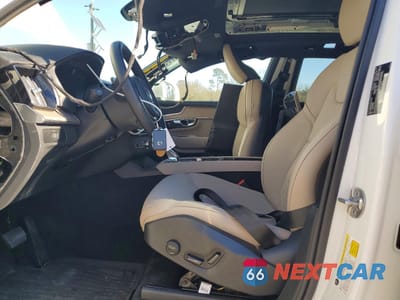 Zdjęcie 7 z 14 samochodu: 2025 VOLVO XC90 CORE VIN:YV4062PA3S1377506 - miniatura