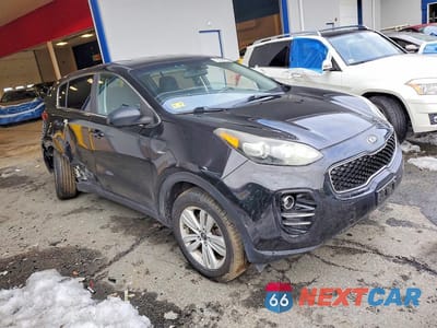 Czwarte zdjęcie samochodu z boku: 2018 KIA SPORTAGE LX VIN:KNDPMCAC0J7396436 - miniatura