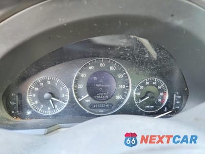 Zdjęcie 9 z 11 samochodu: 2003 MERCEDES-BENZ E 320 VIN:WDBUF65J23A232228 - miniatura