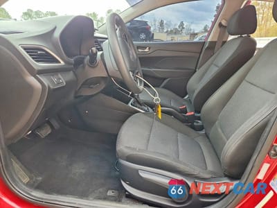 Zdjęcie 7 z 11 samochodu: 2019 HYUNDAI ACCENT SE VIN:3KPC24A35KE074144 - miniatura