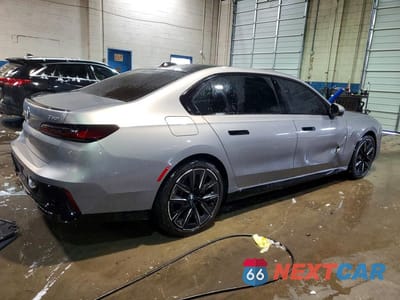 Trzecie zdjęcie samochodu z tyłu: 2023 BMW 760 XI VIN:WBA33EJ02PCM90642 - miniatura