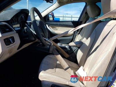 Zdjęcie 7 z 12 samochodu: 2017 BMW 320 I VIN:WBA8E1G51HNU14847 - miniatura