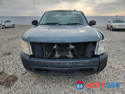 Piąte zdjęcie samochodu w środku: 2010 CHEVROLET SILVERADO K1500 LS VIN:1GCSKREA4AZ277451 - miniatura