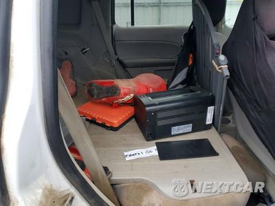 Zdjęcie 10 z 12 samochodu: 2009 CHEVROLET HHR LS VIN:3GNCA13B49S528344 - miniatura