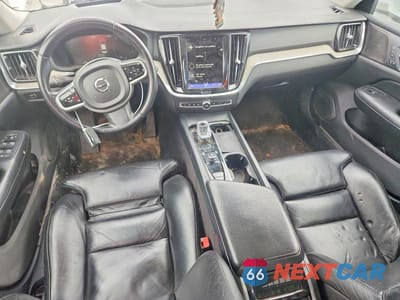 Zdjęcie 8 z 12 samochodu: 2022 VOLVO S60 B5 INSCRIPTION VIN:7JRL12FLXNG165397 - miniatura