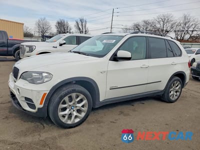 2012 BMW X5 XDRIVE35I 5UXZV4C53CL760917 - główne zdjęcie licytacji z USA - miniatura