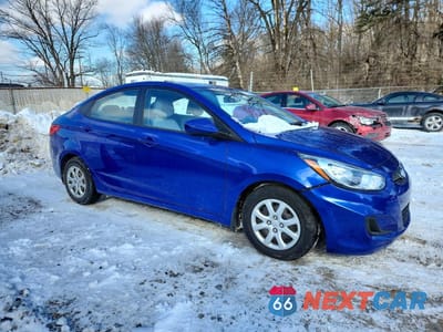 Czwarte zdjęcie samochodu z boku: 2013 HYUNDAI ACCENT GLS VIN:KMHCT4AE7DU429538 - miniatura