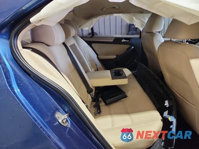 Zdjęcie 10 z 11 samochodu: 2017 VOLKSWAGEN JETTA SE VIN:3VWDB7AJ8HM303688 - miniatura