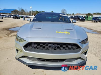 Piąte zdjęcie samochodu w środku: 2019 FORD MUSTANG VIN:1FA6P8TH7K5163133 - miniatura