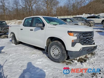 Czwarte zdjęcie samochodu z boku: 2024 CHEVROLET SILVERADO 1500 SILVERADO 4WD V8 CRE VIN:1GCUDAED5RZ183704 - miniatura