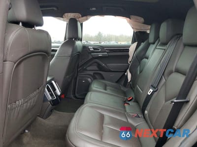 Zdjęcie 11 z 12 samochodu: 2017 PORSCHE CAYENNE VIN:WP1AA2A20HKA90178 - miniatura