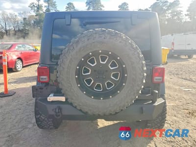 Zdjęcie 6 z 11 samochodu: 2016 JEEP WRANGLER UNLIMITED SPORT VIN:1C4BJWDG7GL286891 - miniatura