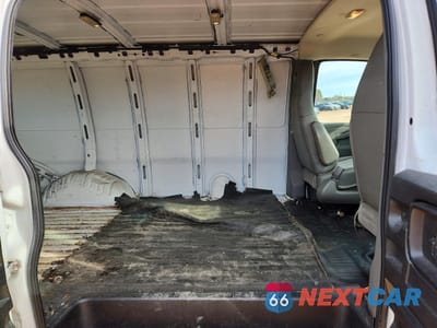 Zdjęcie 10 z 13 samochodu: 2017 CHEVROLET EXPRESS G2500 VIN:1GCWGAFF5H1346431 - miniatura