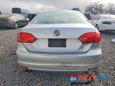 Zdjęcie 6 z 12 samochodu: 2014 VOLKSWAGEN JETTA BASE VIN:3VW2K7AJ0EM254716 - miniatura