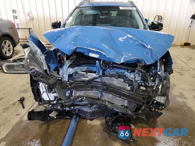 Piąte zdjęcie samochodu w środku: 2026 TOYOTA COROLLA CROSS XLE VIN:7MUDAABG6TV153892 - miniatura