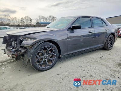 2019 CHRYSLER 300 TOURING 2C3CCAAG6KH555995 - główne zdjęcie licytacji z USA - miniatura