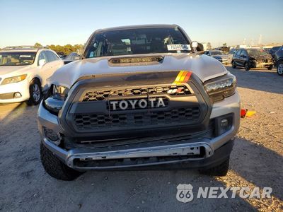 Piąte zdjęcie samochodu w środku: 2016 TOYOTA TACOMA VIN:5TFAZ5CN6GX004635 - miniatura