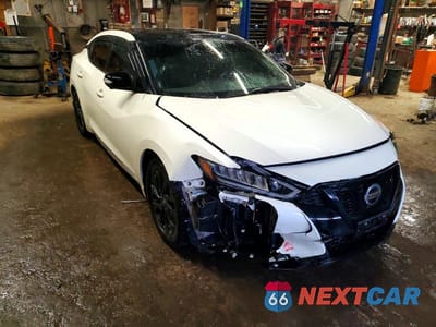 Czwarte zdjęcie samochodu z boku: 2022 NISSAN MAXIMA SR VIN:1N4AA6EV0NC506433 - miniatura