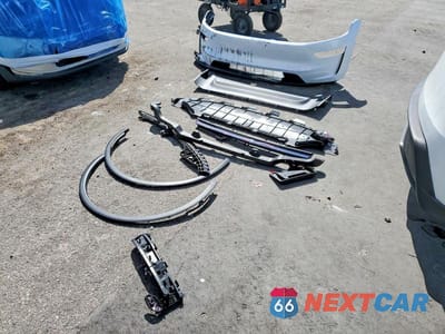 Zdjęcie 12 z 13 samochodu: 2026 TESLA MODEL Y VIN:7SAYGDED9TA459180 - miniatura