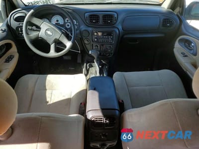 Zdjęcie 8 z 13 samochodu: 2005 CHEVROLET TRAILBLAZER LS VIN:1GNDS13S052120107 - miniatura
