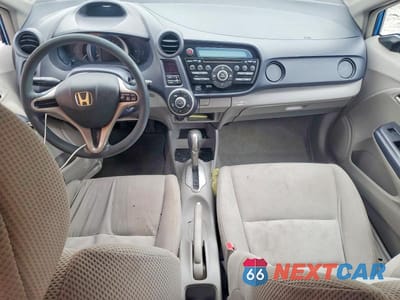 Zdjęcie 8 z 12 samochodu: 2010 HONDA INSIGHT LX VIN:JHMZE2H5XAS000192 - miniatura