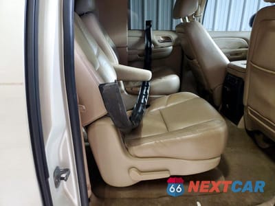 Zdjęcie 11 z 12 samochodu: 2009 CADILLAC ESCALADE ESV LUXURY VIN:1GYFK26249R261515 - miniatura