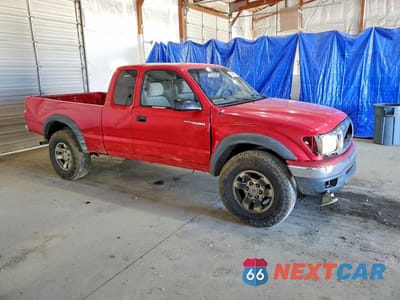 Czwarte zdjęcie samochodu z boku: 2004 TOYOTA TACOMA XTRACAB VIN:5TEWN72N64Z378925 - miniatura