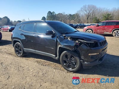 Czwarte zdjęcie samochodu z boku: 2021 JEEP COMPASS LATITUDE VIN:3C4NJDBBXMT599569 - miniatura