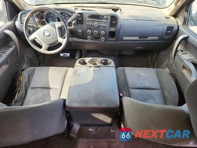 Zdjęcie 8 z 12 samochodu: 2010 CHEVROLET SILVERADO K1500 LT VIN:3GCRKSEA8AG126926 - miniatura