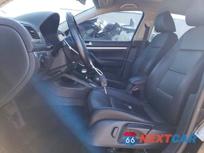 Zdjęcie 7 z 11 samochodu: 2010 VOLKSWAGEN JETTA SE VIN:3VWRZ7AJXAM163568 - miniatura