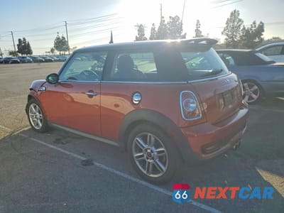 Drugie zdjęcie samochodu z przodu: 2011 MINI COOPER S VIN:WMWSV3C56BTY13862 - miniatura