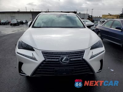 Piąte zdjęcie samochodu w środku: 2020 LEXUS NX 300 BASE VIN:JTJDARBZ9L5011601 - miniatura