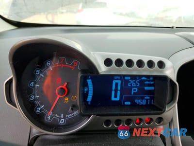 Zdjęcie 9 z 11 samochodu: 2012 CHEVROLET SONIC LT VIN:1G1JC6SH8C4196079 - miniatura