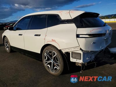 Drugie zdjęcie samochodu z przodu: 2023 BMW IX XDRIVE50 VIN:WB523CF00PCM75953 - miniatura