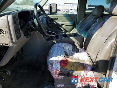 Zdjęcie 7 z 12 samochodu: 2006 CHEVROLET SILVERADO K2500 HEAVY DUTY VIN:1GCHK23DX6F224521 - miniatura