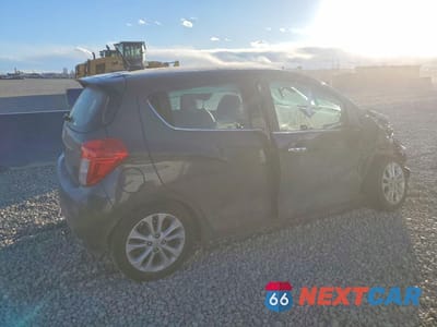 Trzecie zdjęcie samochodu z tyłu: 2021 CHEVROLET SPARK 2LT VIN:KL8CF6SA7MC226361 - miniatura