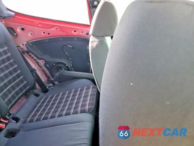 Zdjęcie 10 z 12 samochodu: 2007 VOLKSWAGEN NEW GTI VIN:WVWEV71K27W089335 - miniatura