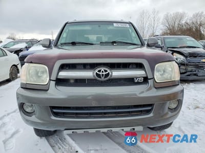 Piąte zdjęcie samochodu w środku: 2005 TOYOTA SEQUOIA LIMITED VIN:5TDBT48A45S237597 - miniatura