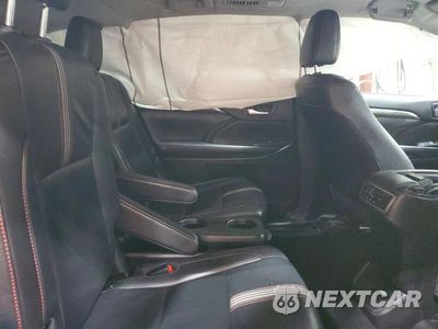 Zdjęcie 11 z 13 samochodu: 2019 TOYOTA HIGHLANDER SE VIN:5TDJZRFHXKS603663 - miniatura
