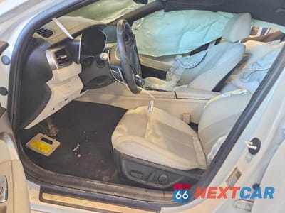 Zdjęcie 7 z 12 samochodu: 2025 GENESIS G70 BASE VIN:KMTG34SC6SU155525 - miniatura
