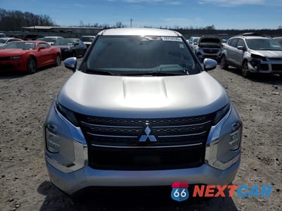 Piąte zdjęcie samochodu w środku: 2022 MITSUBISHI OUTLANDER ES VIN:JA4J3TA84NZ035252 - miniatura