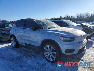 Czwarte zdjęcie samochodu z boku: 2021 VOLVO XC40 RECHARGE VIN:YV4ED3UR8M2564538 - miniatura